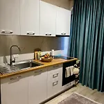 Lejlighed Renovated 2026 - Klar Few Steps From The Durrës