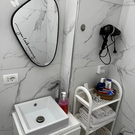 Renovated 2026 - Klar Few Steps From The ドゥラス
