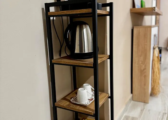 Klar Few Steps From The